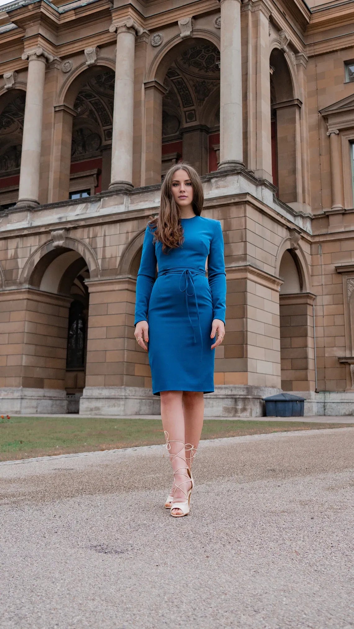 Vestido de fiesta de sirena con espalda descubierta y botones, vestido de graduación, vestido de noche de manga larga 