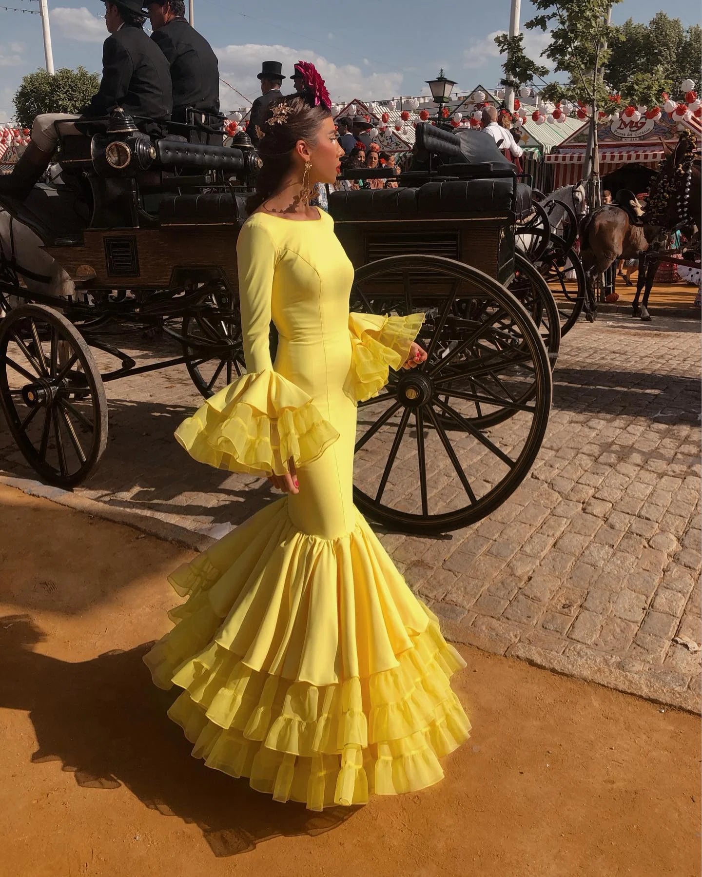 Vestidos de fiesta de sirena con volantes españoles y mangas largas escalonadas