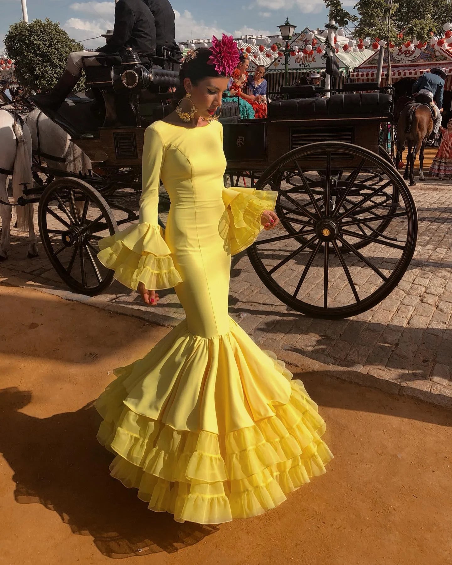 Vestidos de fiesta de sirena con volantes españoles y mangas largas escalonadas