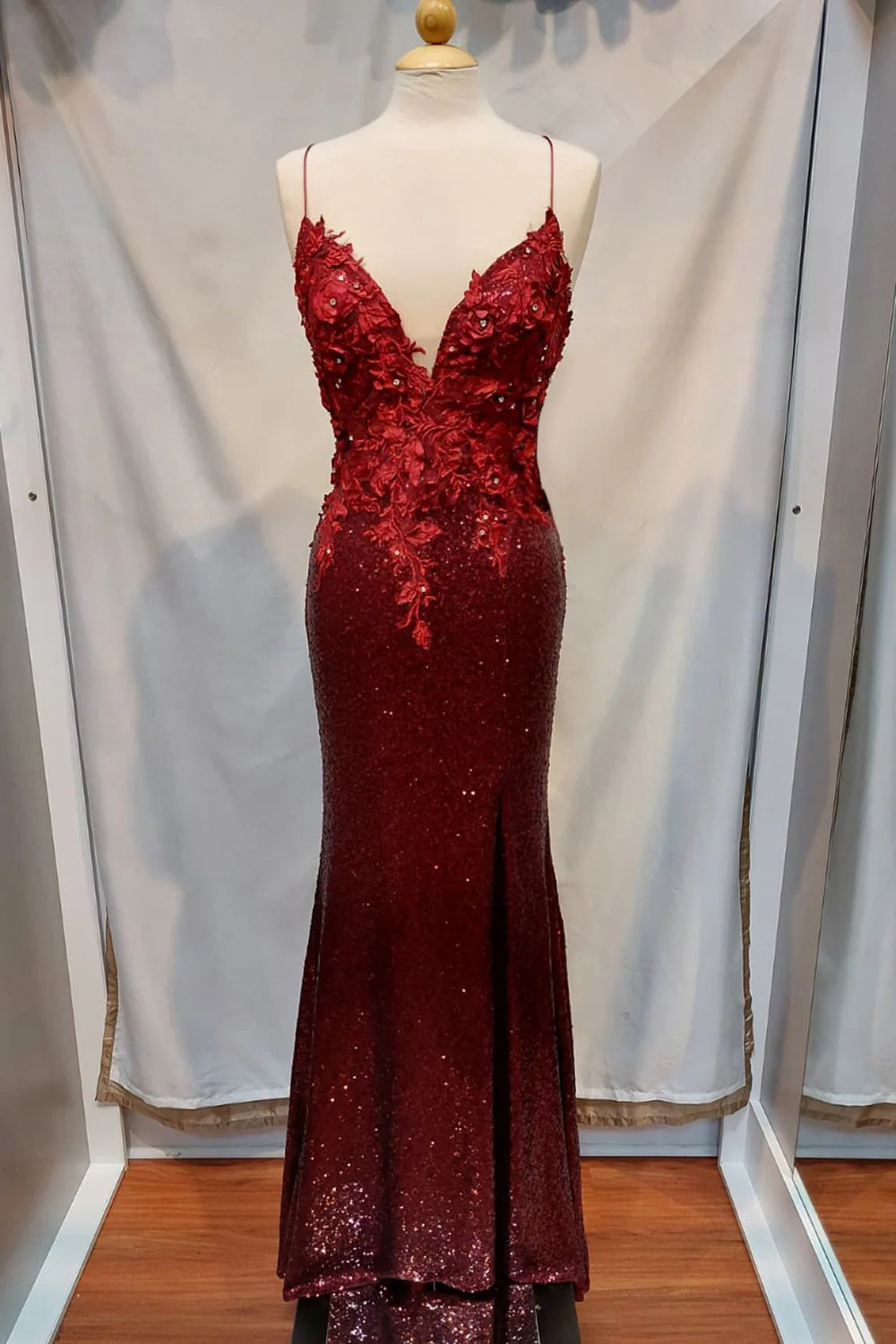 Mermaid Spaghetti Straps Burgundy Sequins Prom Dress with Appliques