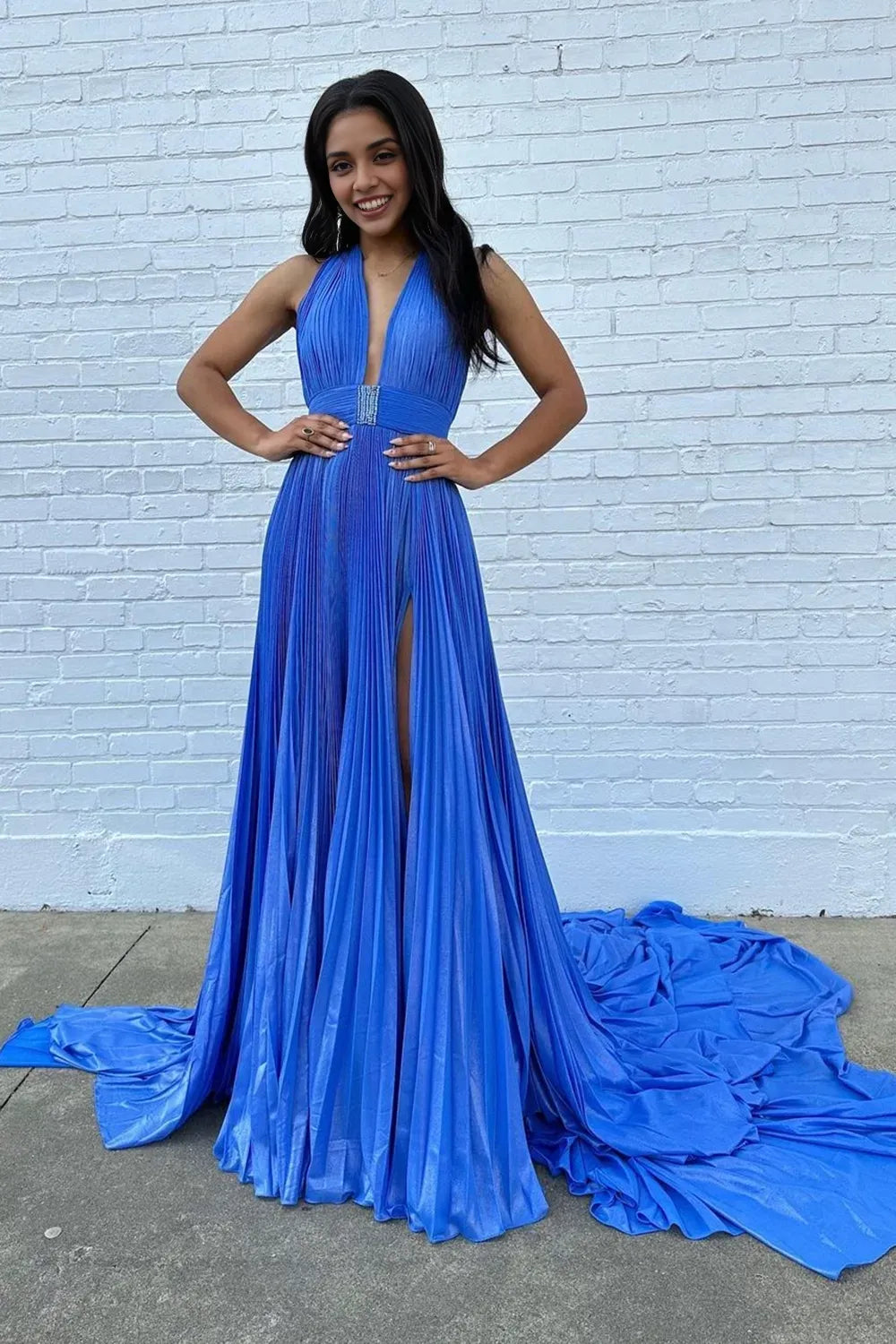 Weitese Prom Dress Store Blue Halter Neck A-Line Pleated Metallic Long Prom Dress with Slit Formal Women's Dresses