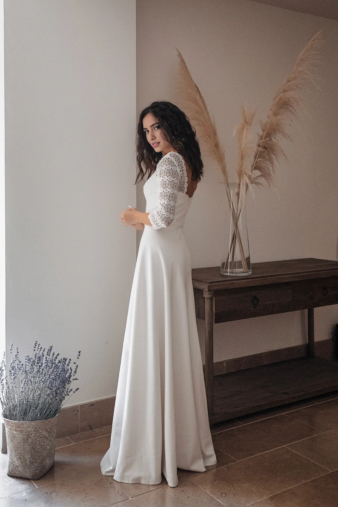 Minimalist And Modest Wedding Dress Square Neckline Simple Open Back Bridal Gown Floral Macrame Rustic Wedding With Slit