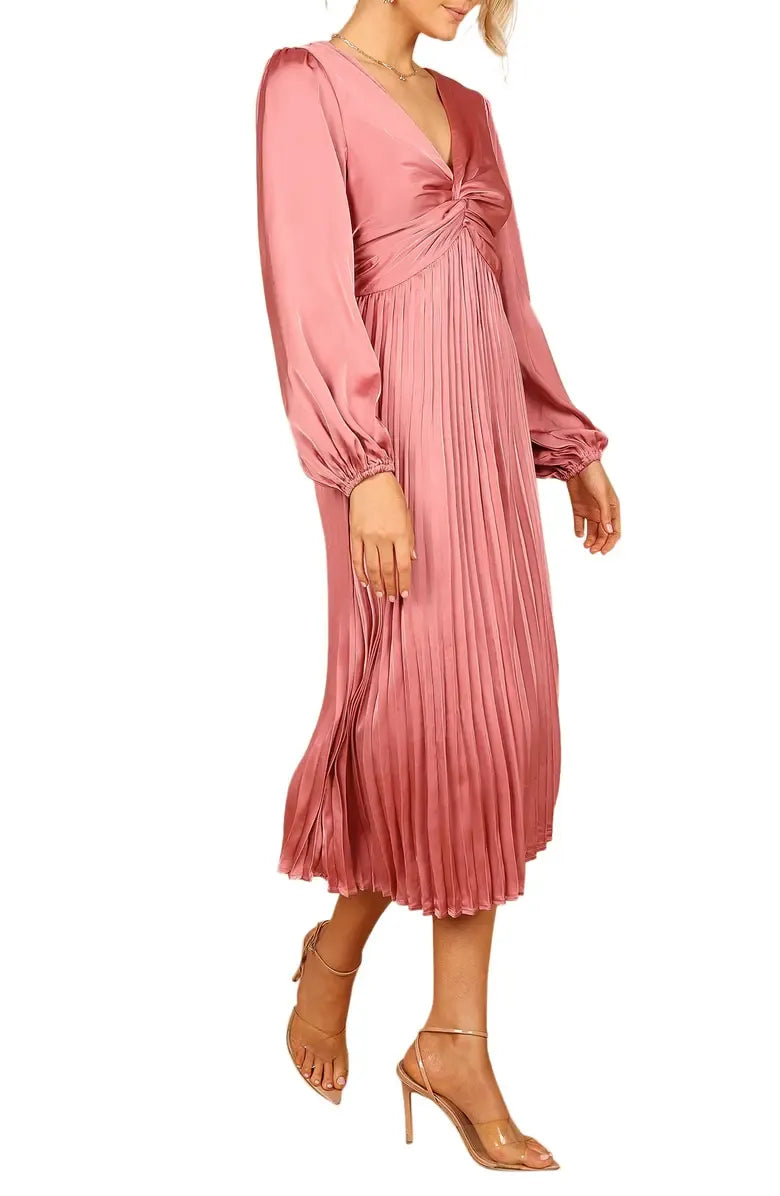 Modern A-Line V Neck Long Sleeve Satin Tea-Length Prom Dress
