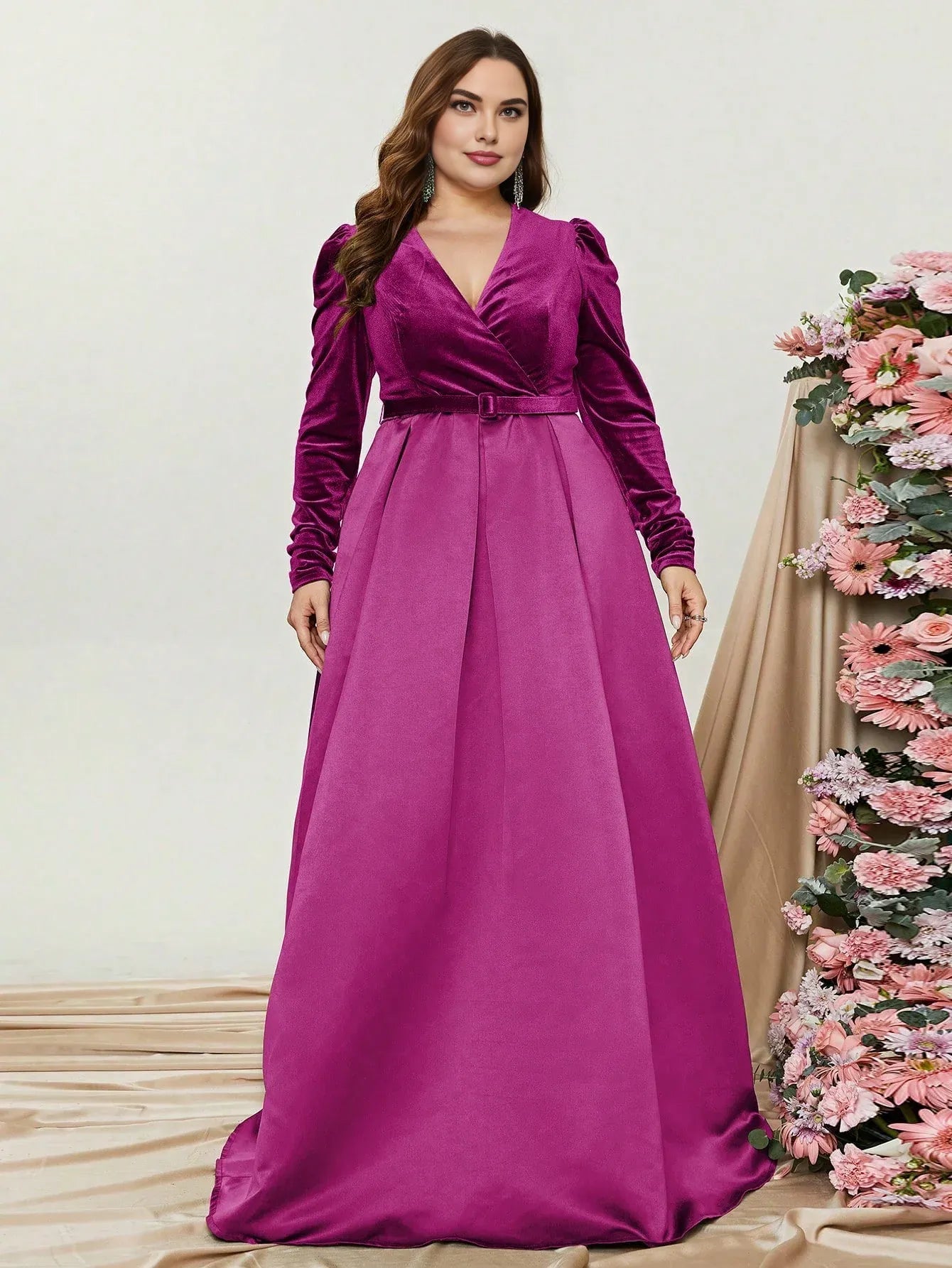 Modern A-Line V Neck Long Sleeve Zipper Up Floor-Length Prom Dress