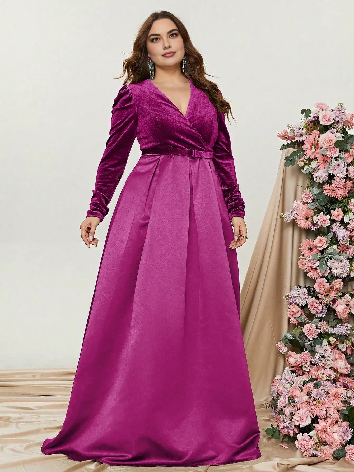 Modern A-Line V Neck Long Sleeve Zipper Up Floor-Length Prom Dress