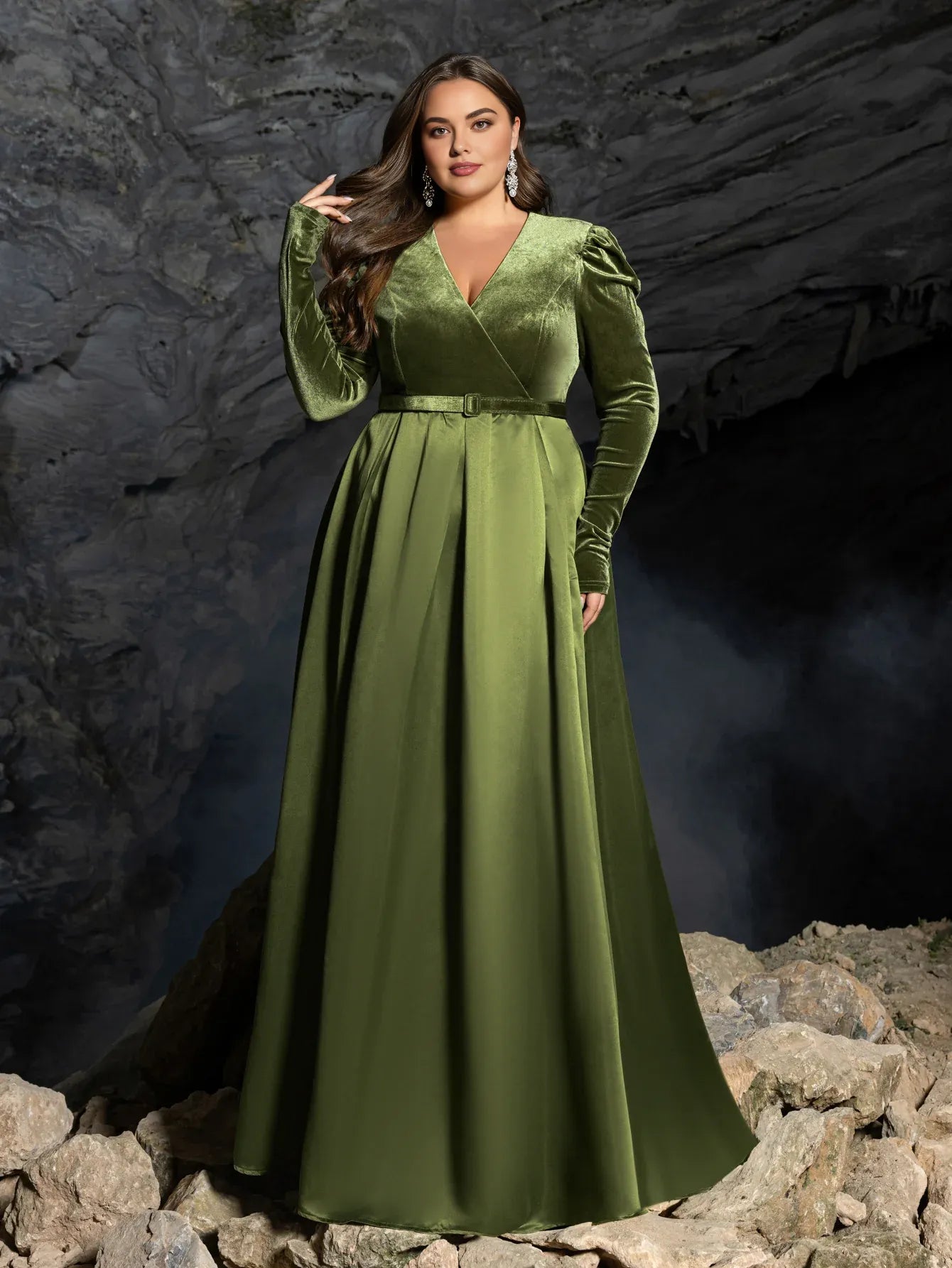 Modern A-Line V Neck Long Sleeve Zipper Up Floor-Length Prom Dress