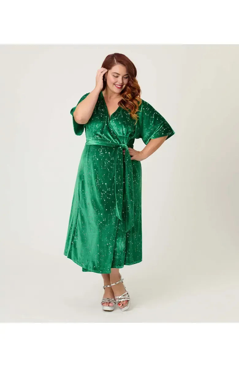 Modern A-Line V Neck Short Sleeve Velvet Ankle-Length Plus Size Prom Dress