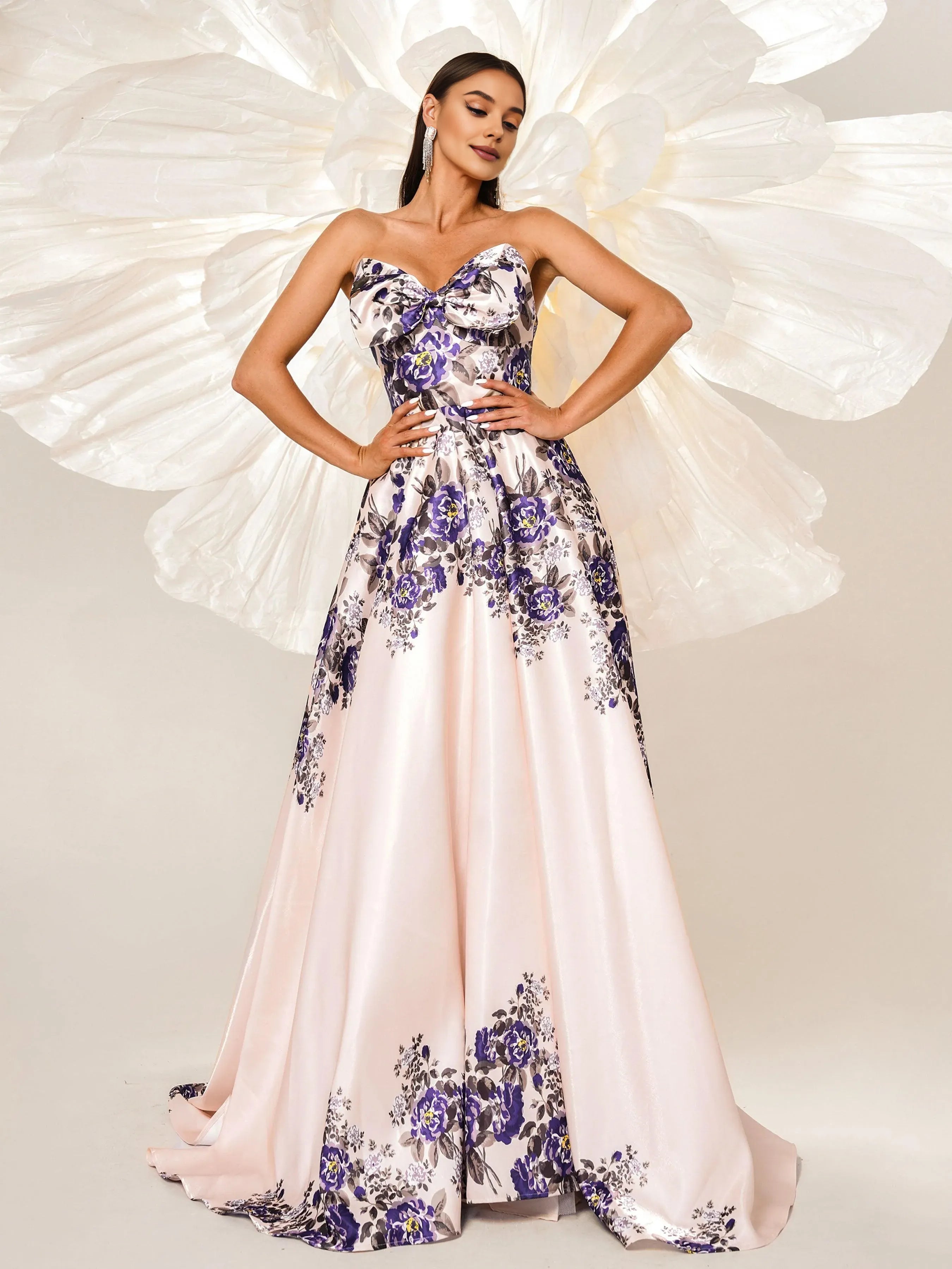 Modern A-line Sweetheart Neck Sleeveless Lace Up Sweep/Brush Train Prom Dress