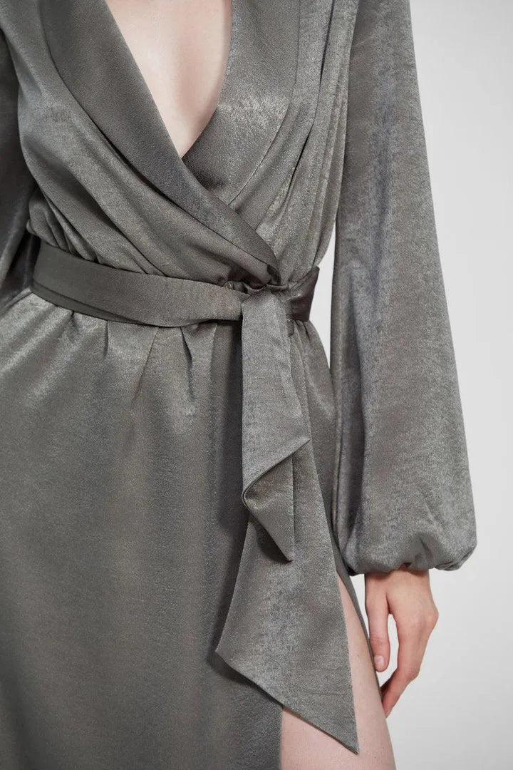 Modern Fitted V Neck Long Sleeve Satin Floor-Length Prom Dress