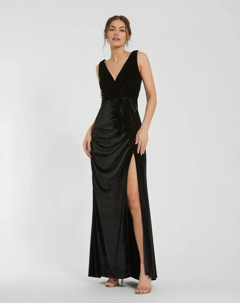 Modern Fitted V Neck Sleeveless Velvet Floor-Length Prom Dress