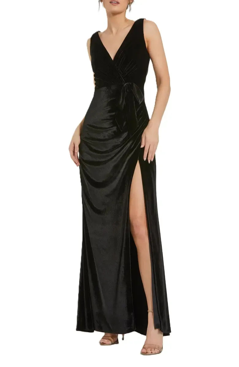 Modern Fitted V Neck Sleeveless Velvet Floor-Length Prom Dress