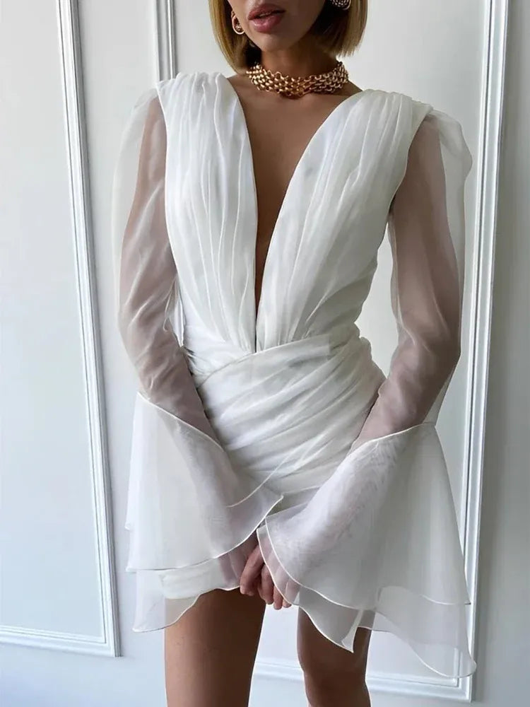 Modern Sheath V Neck Long Sleeves Pleated Tulle Short Mini Wedding Dress