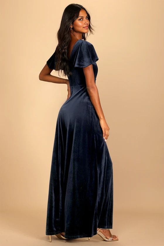 Vestidos formales de Weitese para mujer: vestido largo de terciopelo azul marino con mangas onduladas, ¡absolutamente sorprendente! En tiendas de vestidos de fiesta. 