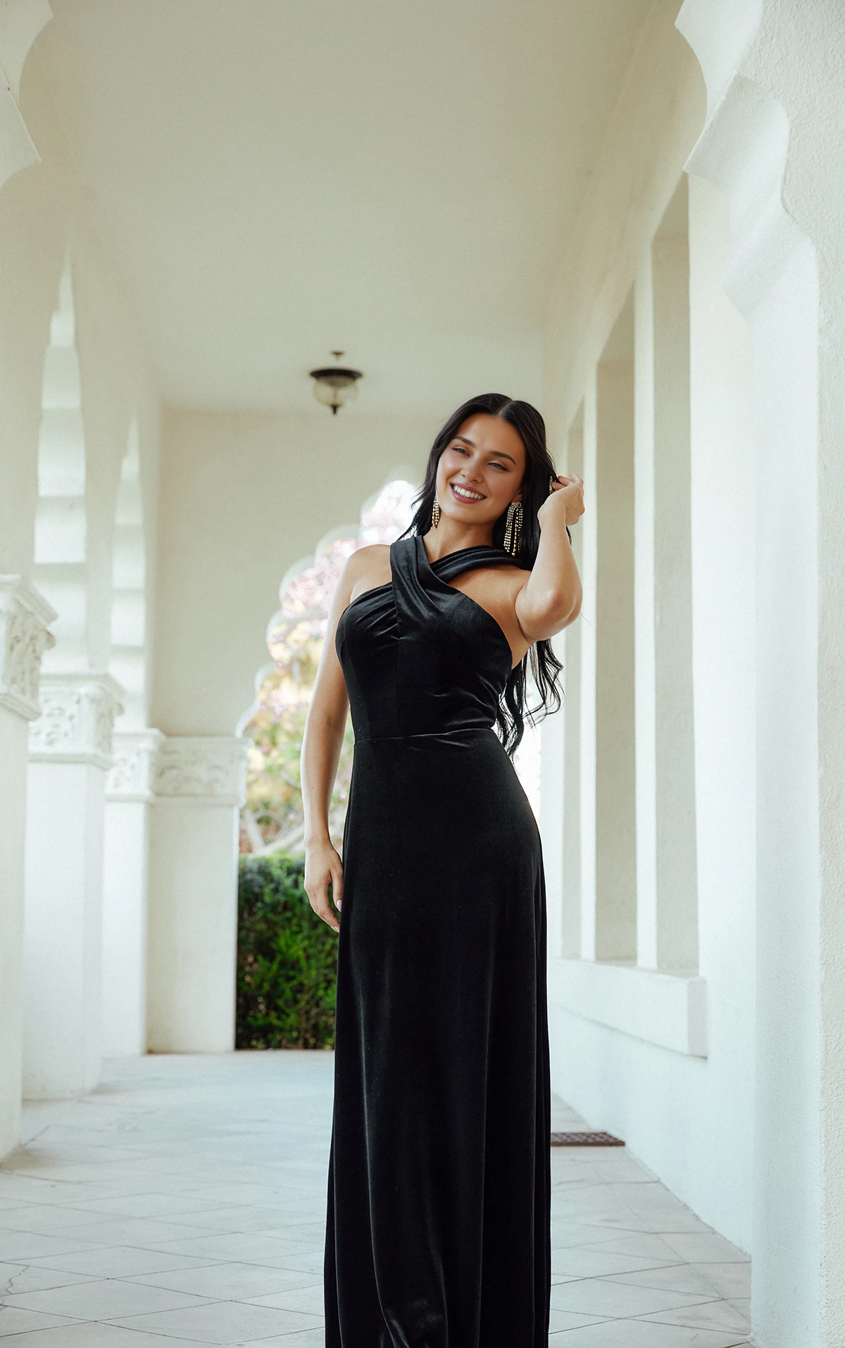 Vestidos de fiesta Weitese, vestidos de dama de honor sencillos, sin mangas, con escote halter alto en terciopelo, vestidos formales para mujer 