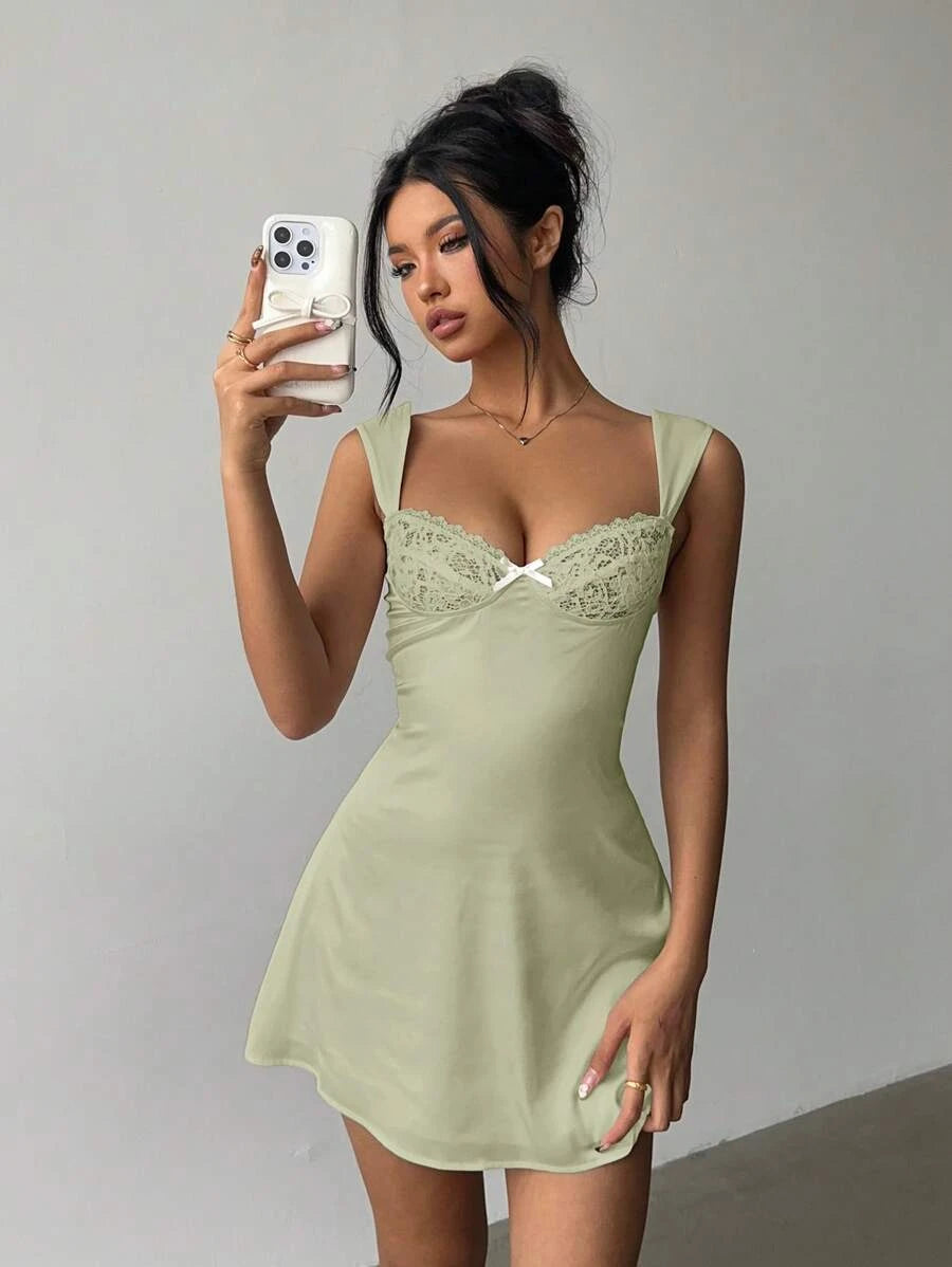 New A-Line Sweetheart Lace Satin Light Green Mini Homecoming Dress Hot Sale