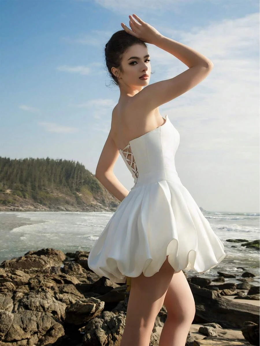 New Chic A-Line Strapless Corset Satin White Mini Homecoming Dress With Bubble Hem