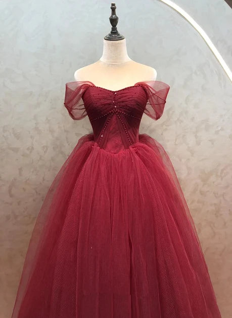 Burgundy Tulle Ball Gown Sweetheart Lace-Up Back Floor-Length Dress