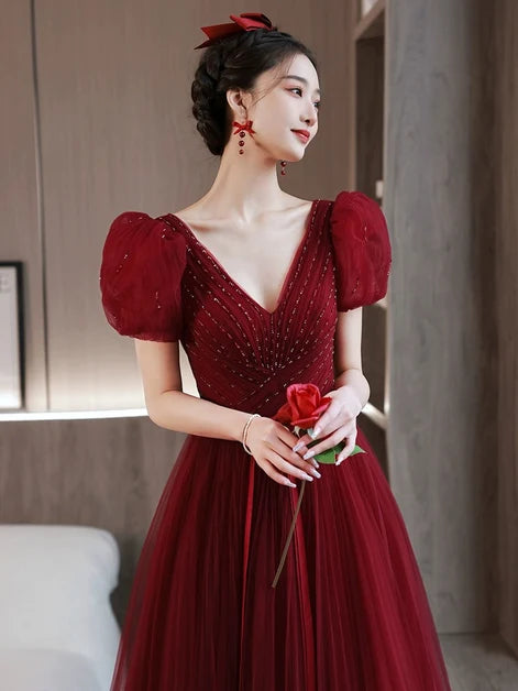 Burgundy Tulle A-Line V-Neck Lace-up Floor-Length Dress