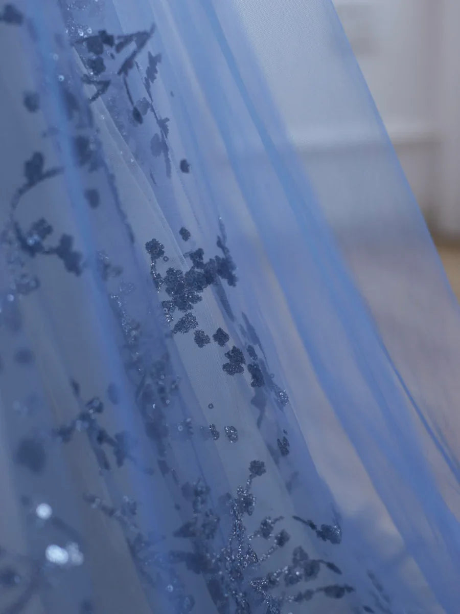 Vestido de fiesta largo de tul azul sin tirantes, corte A, hombros descubiertos y cuentas 