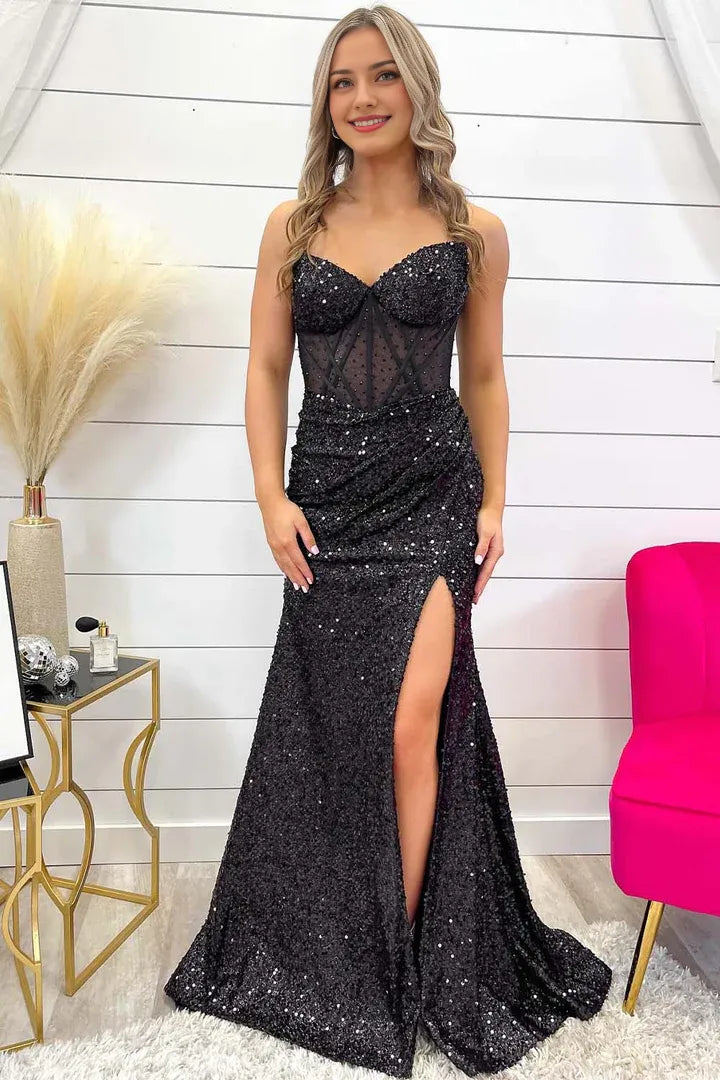 Robe de bal noire à épaules dénudées et traîne à sequins avec corset et fente