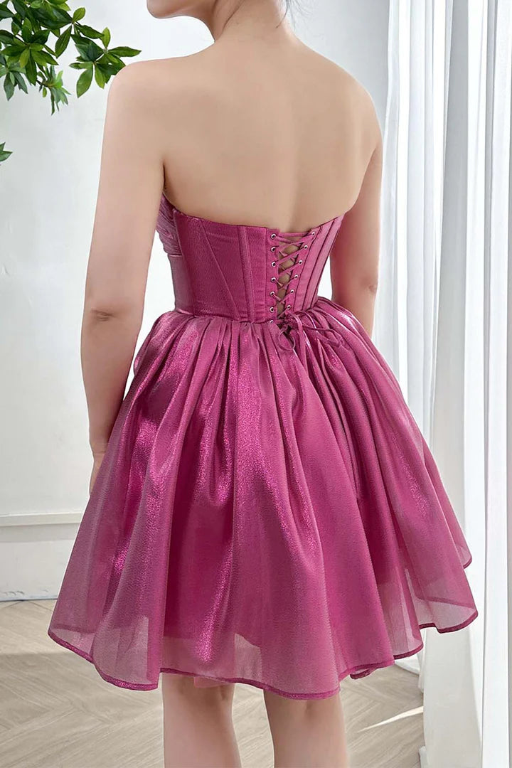 Robe de soirée corset à épaules dénudées et décolleté en cœur avec trou de serrure 