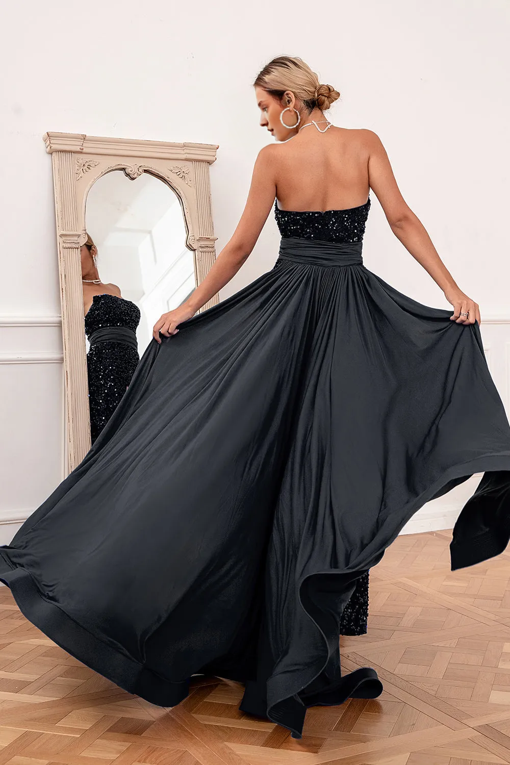 Robe de bal longue à épaules dénudées et paillettes, sans bretelles, avec fente 