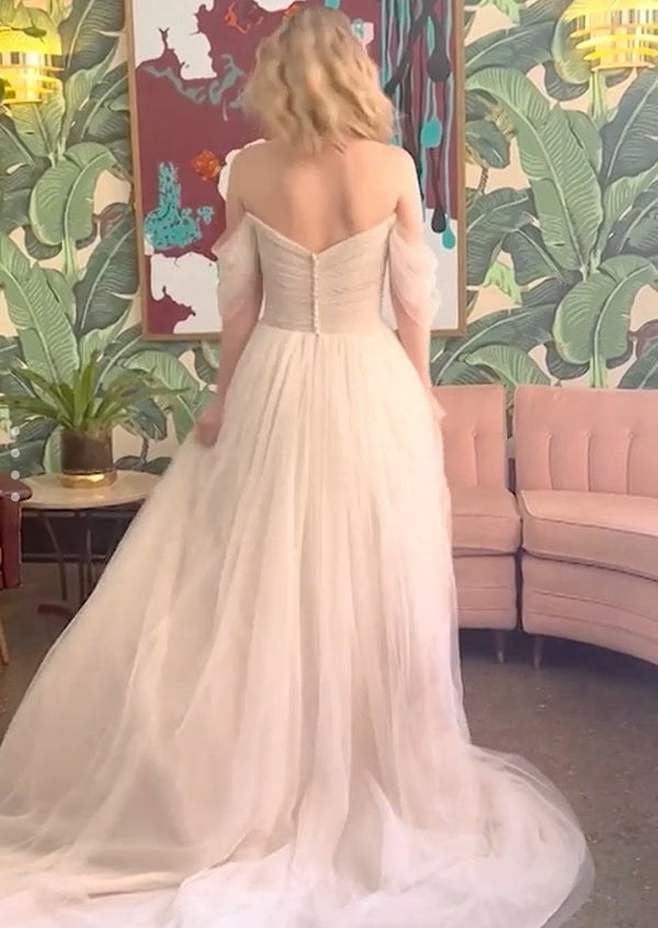 Weitese Formal Wear Dresses Sleeveless Off-the-Shoulder Tulle A-line Floor Length Wedding Dress With Slit