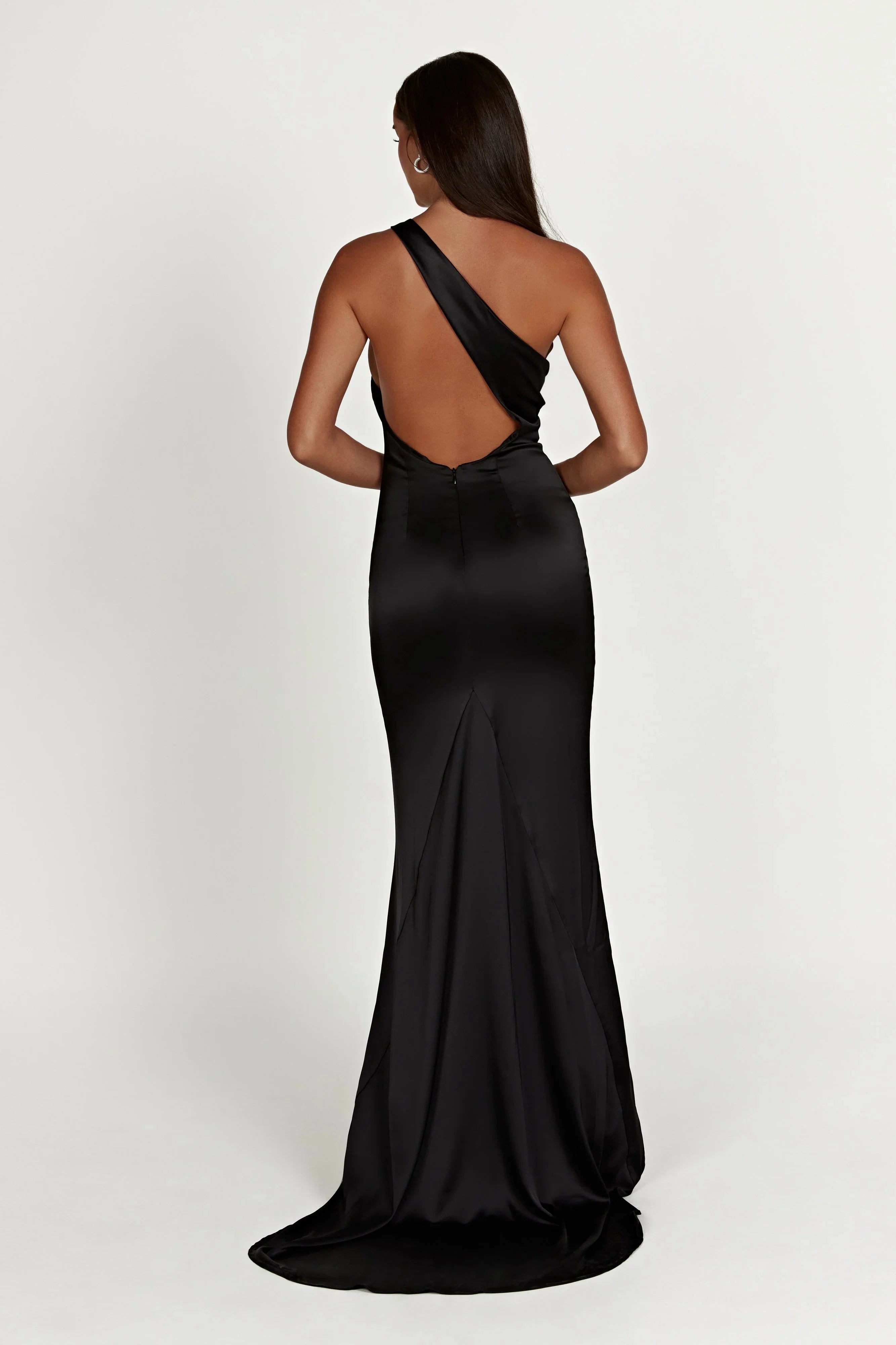 One Shoulder Elegant Satin Prom Dresses for Ladies Sleeveless Backless Plus Size Beautiful Floor Length Prom Dresses