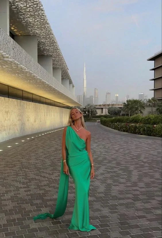 Weitese Formal Women's Dresses Green One Shoulder Long Prom Dress Party Dress with Slit Prom Clothing