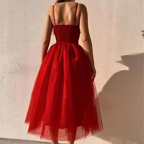 Robe de bal élégante en tulle à bretelles spaghetti et coupe trapèze, longueur cheville