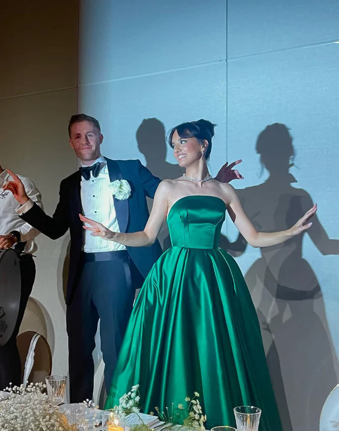 Robe de bal bustier à épaules dénudées