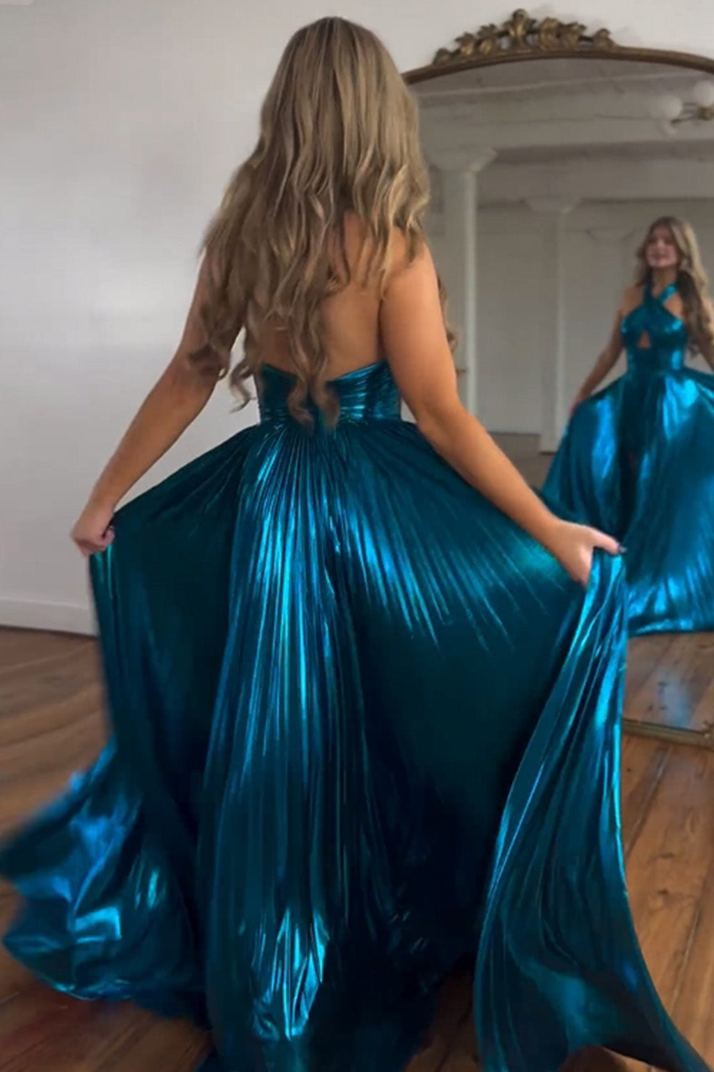 Weitese Peacock Blue Halter Neck A-Line Long Prom Dress With Split