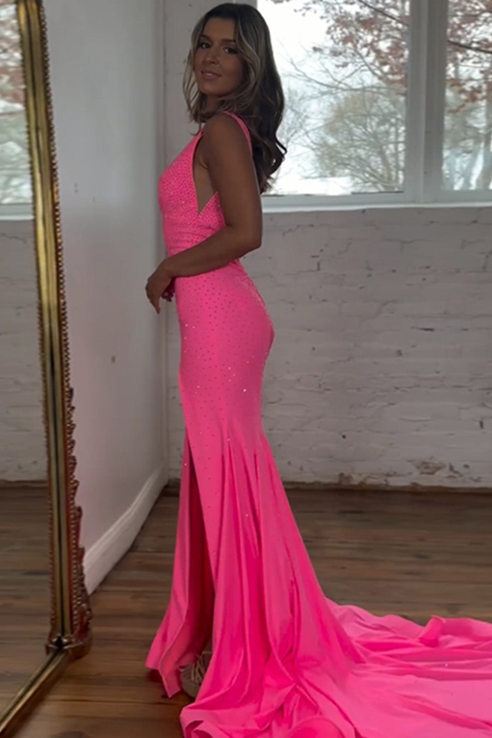 Weitese Sparkly Pink Mermaid V-Neck Sweep Train Beaded Prom Dress With Split