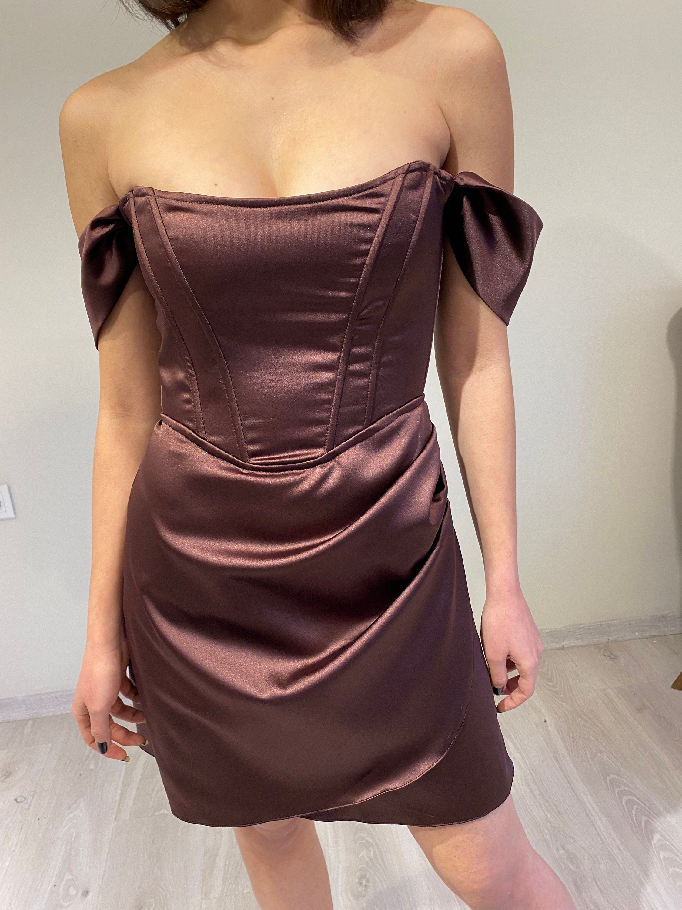 Robe de soirée en satin rose, corset plissé, manches courtes, en satin marron 
