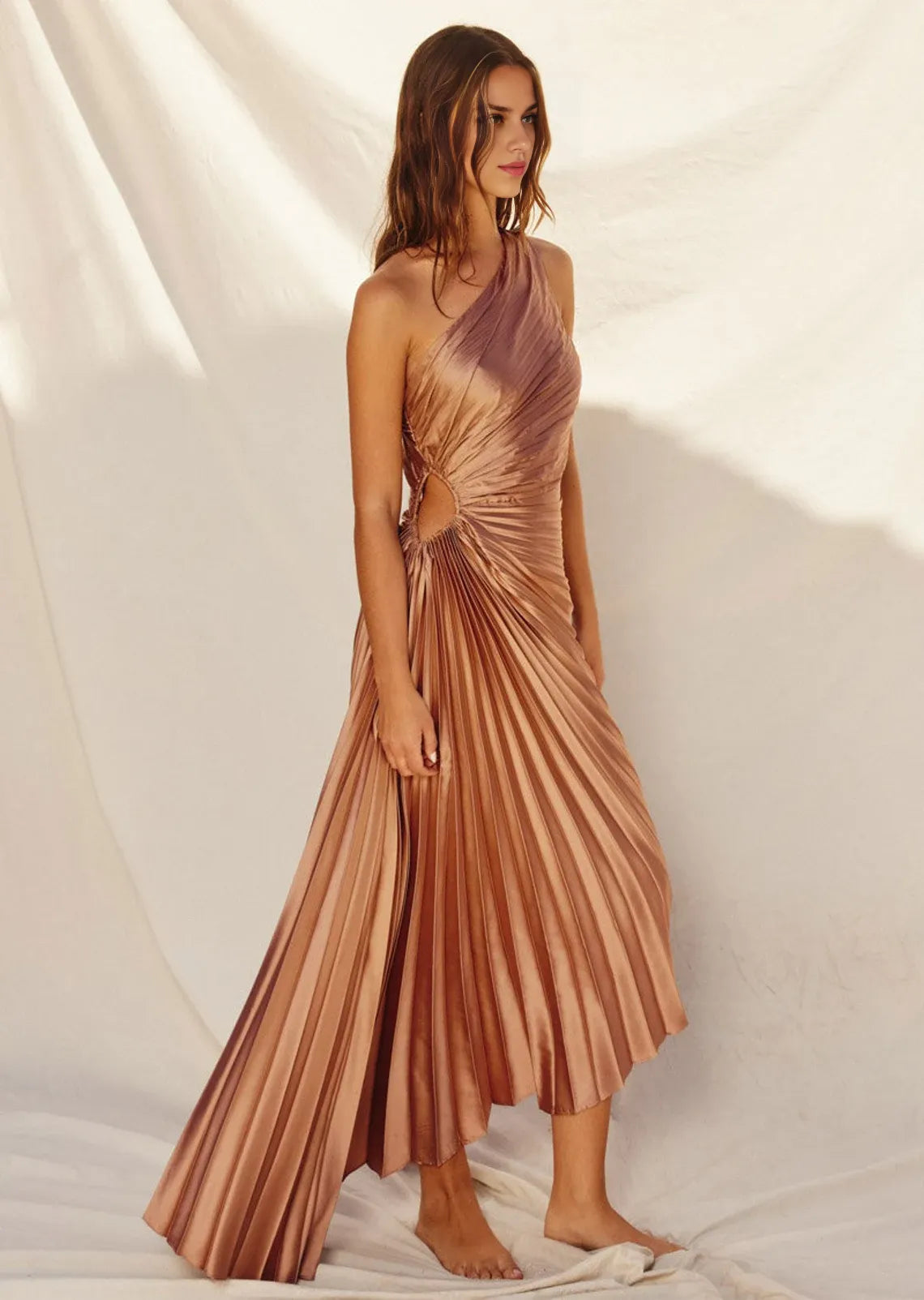 Robe plissée, robe à une épaule, robe de déesse, robe d'invitée de mariage, robe de soirée, robe de vacances, robe grecque, robe de villégiature, robe de bal 