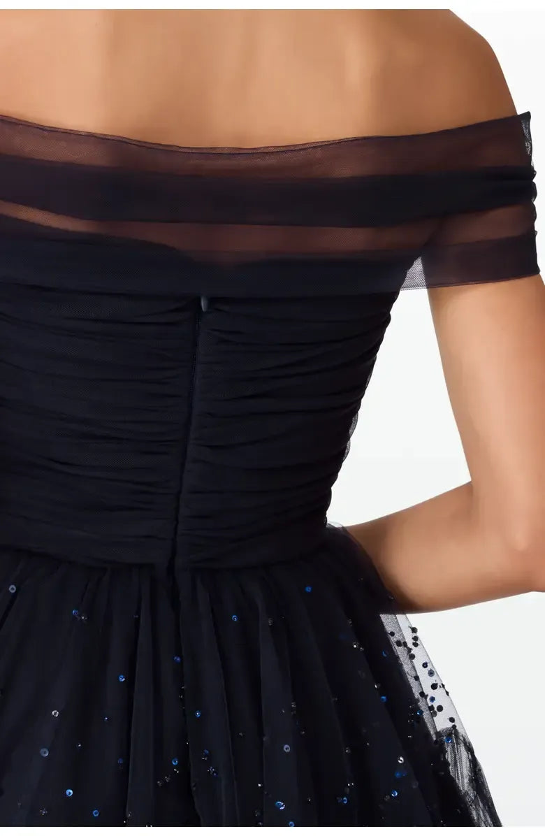 Pretty A-Line Off the Shoulder Cap Sleeve Zipper Up Floor-Length Prom Dress