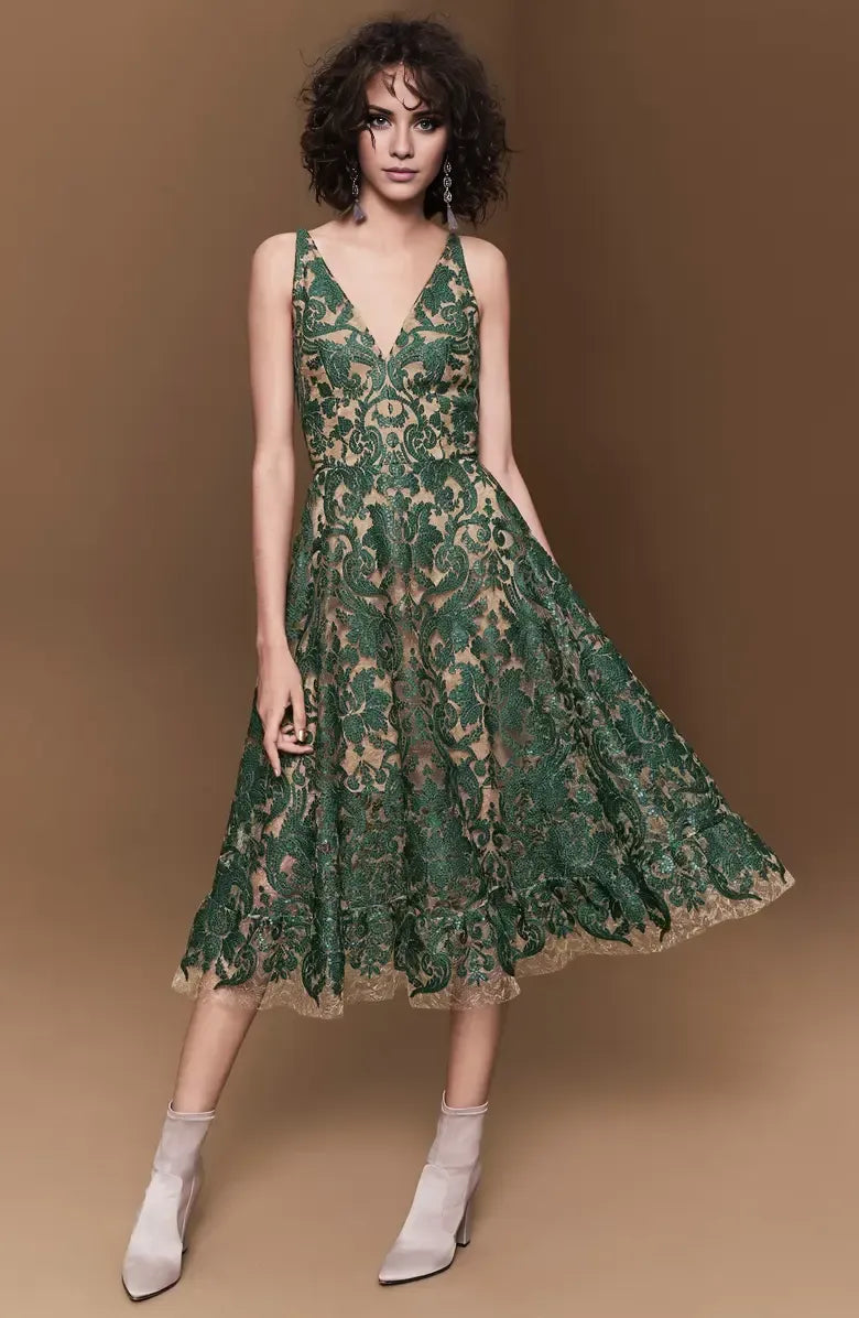 Pretty A-Line V Neck Sleeveless sequins Tea-Length Prom Dress