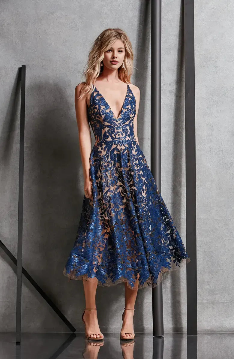 Pretty A-Line V Neck Sleeveless sequins Tea-Length Prom Dress