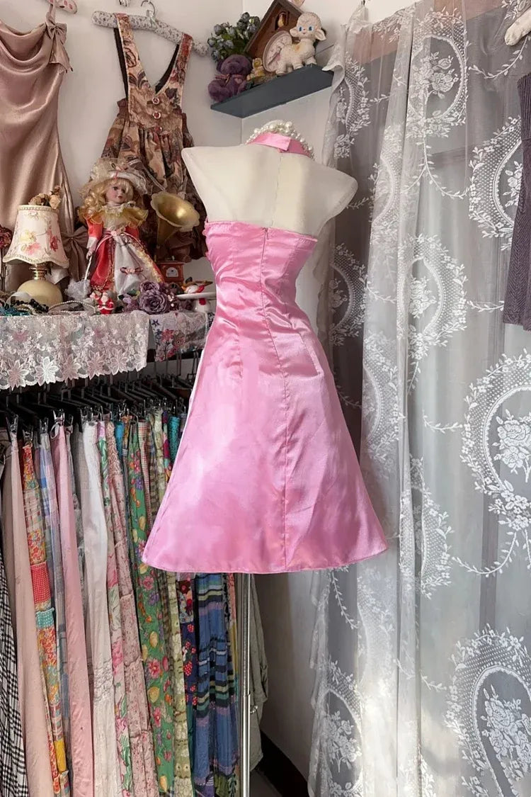 Pretty Mermaid Halter Neck Ruched Pink Short Homecoming Dress With Beaded