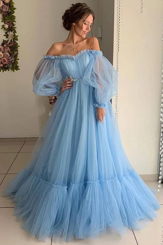Robe de bal trapèze en tulle à volants, manches longues et épaules dénudées