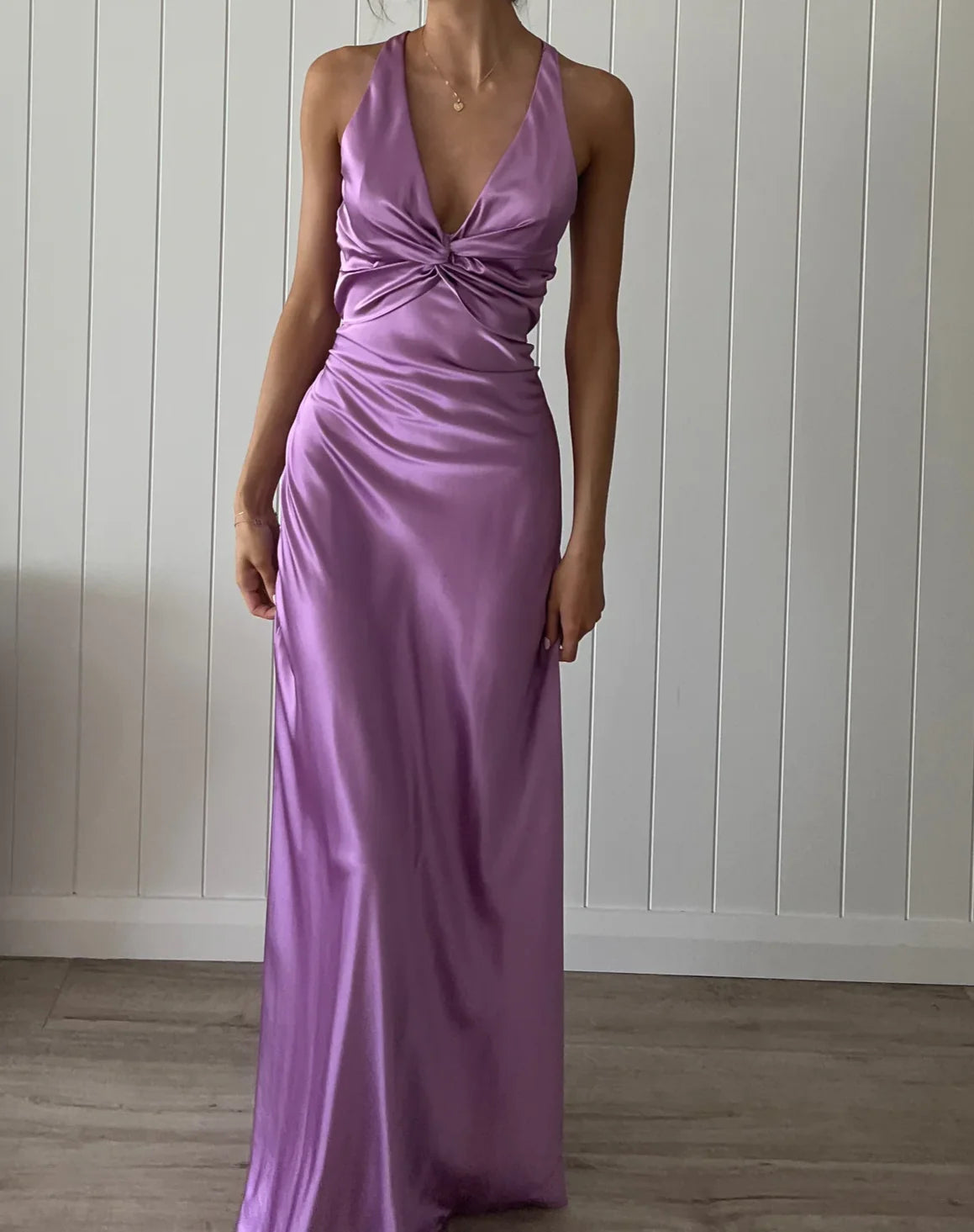 Weitese Dress Prom Dress Stores Elegant Purple V Neck Open Back Sheath Satin Long Prom Dress Party Dress Formal Wear Dresses