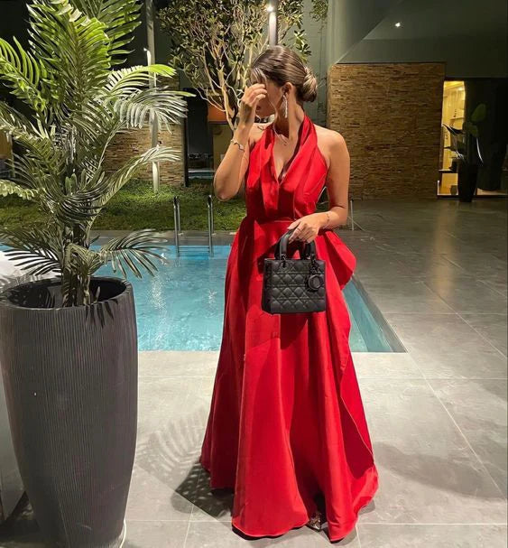 Robe de soirée longue rouge à col licou pour femme, robe de bal élégante et élégante, style trapèze, disponible en magasin. 