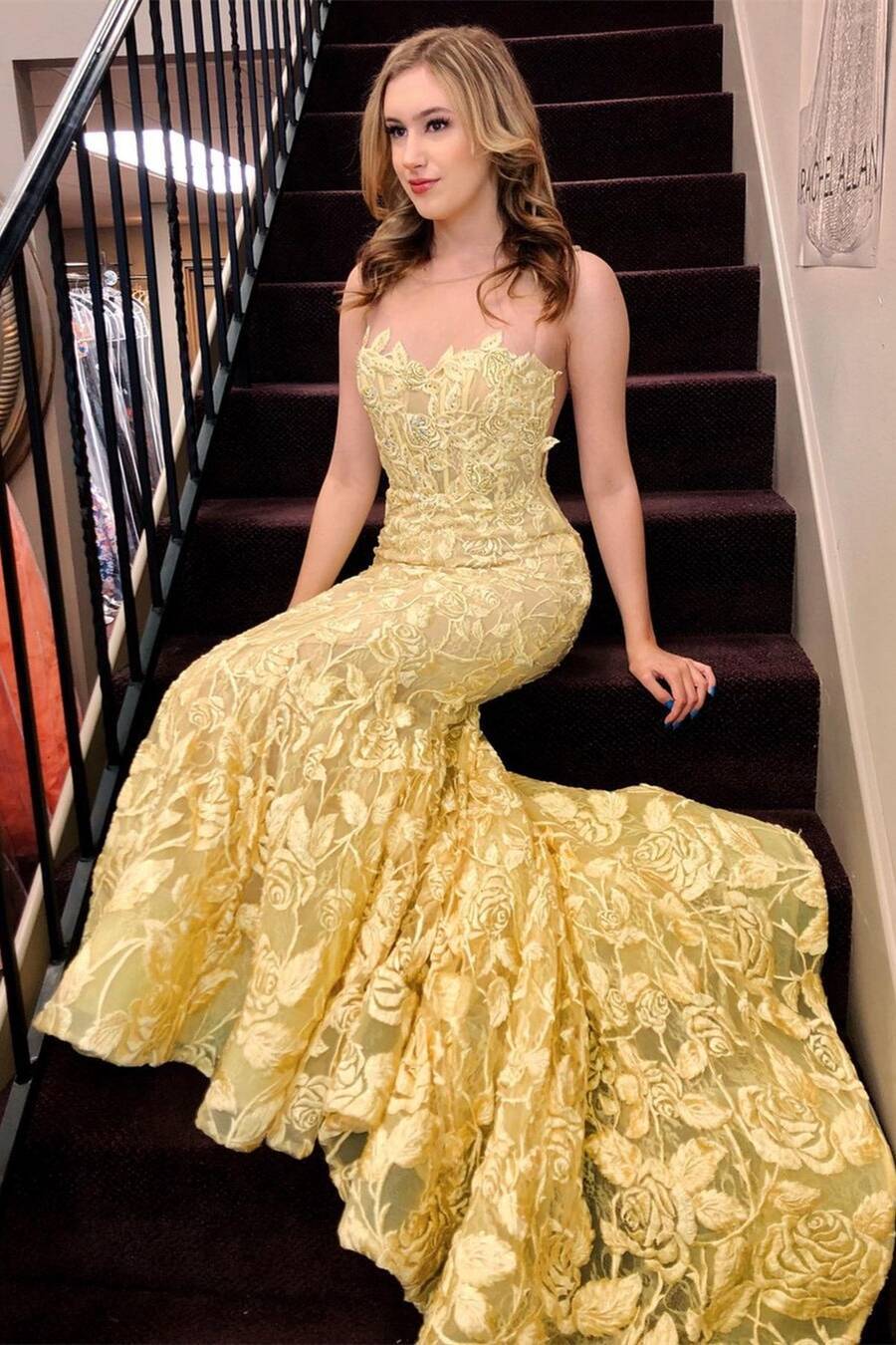 Vestido de fiesta largo de encaje de sirena