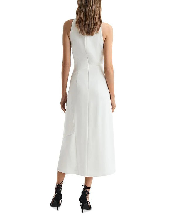 Robe de bal trapèze sans manches à col suspendu et coupe irrégulière