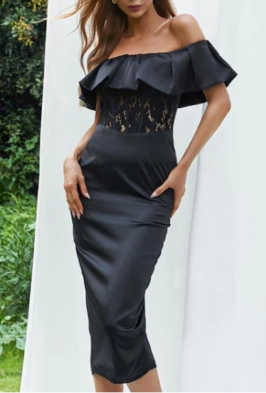 Sleeveless Off-the-Shoulder Lace Prom Dress With Back Slit