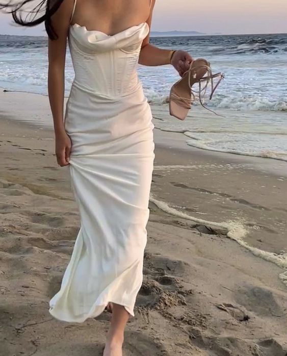 Vestido de fiesta de noche de sirena con tirantes finos sexy