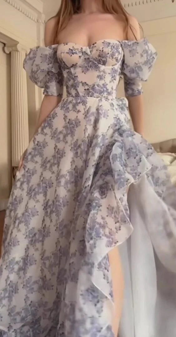 Robe de bal bustier à fleurs et épaules dénudées avec fente