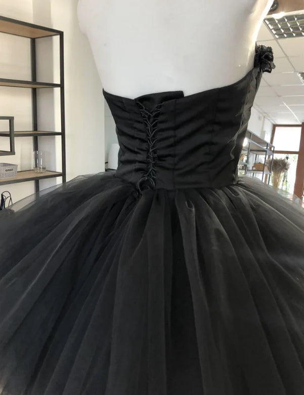 A-line Sweetheart Corset Tulle Strapless Prom Dress