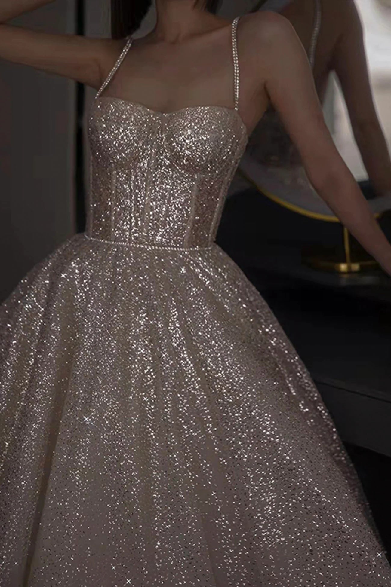 Robe de bal dos nu à bretelles spaghetti