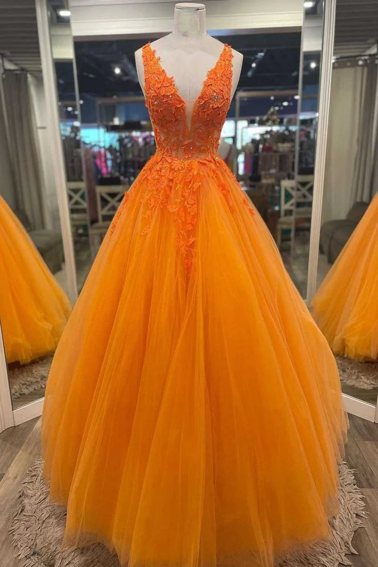 Superbe robe de bal longue en tulle fleuri à col en V